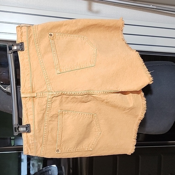 ANTHROPOLOGIE FRING JEAN SHORTS - Picture 2 of 4